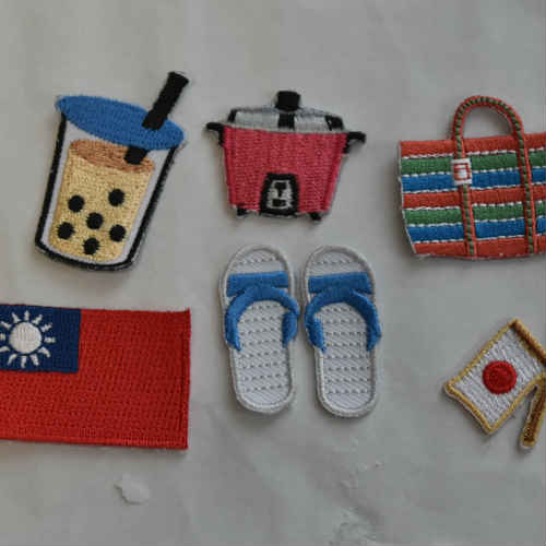 台湾 刺繍 ワッペン タピオカミルクティー 電鍋 ナイロンバッグ サンダル 藍白托 日台友好国旗 台湾国旗 お土産 台湾雑貨 台湾レトロ 台湾ブランド アジアン雑貨 台湾旅行 おすすめ 台湾 雑貨 世界のローカル雑貨 島島島 台湾 刺繍 ワッペン タピオカミルクティー 電鍋 ナイロンバッグ サンダル 藍白托 日台友好国旗 台湾国旗 お土産 台湾雑貨 台湾レトロ 台湾ブランド アジアン雑貨 台湾旅行 おすすめ 台湾 雑貨 世界のローカル雑貨 島島島